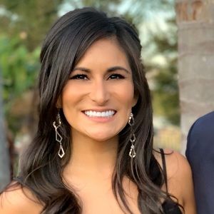 Meet your Posher, Eliana